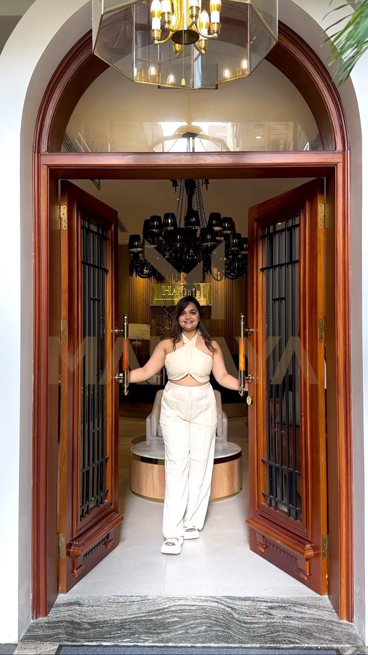 Elevates Your Entryway